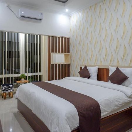 Reddoorz Syariah At Omah Sawah Hotel Balong  Exterior photo